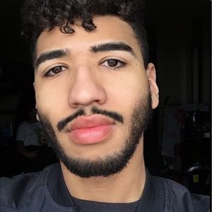 Meet your Posher, Justin